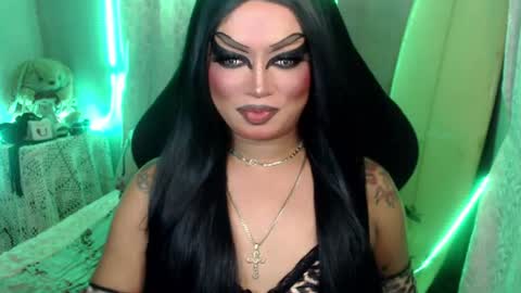 Snapshot of cj_parker69 chatting on 06-29-26, 03:23 QUEEN CESS online show from 06-29-26, 03:23