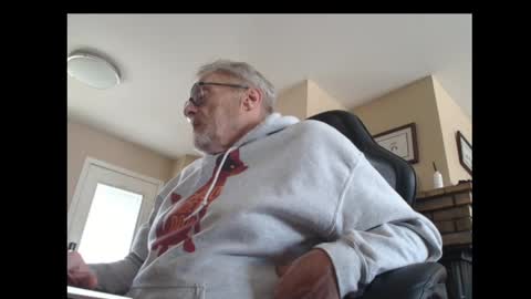 cjscout online show from 04-21-26, 01:42