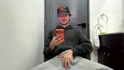 Snapshot of ckeefer96 chatting on 02-12-26, 03:23 ckeefer96 online show from 02-12-26, 03:23