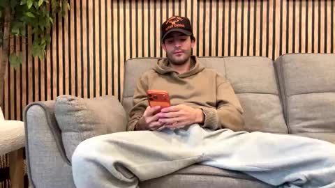 Snapshot of ckeefer96 chatting on 03-19-26, 08:24 ckeefer96 online show from 03-19-26, 08:24