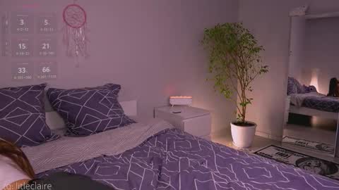 Claire online show from 10-15-25, 07:58