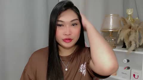 CLAIRE online show from 05-11-26, 03:45