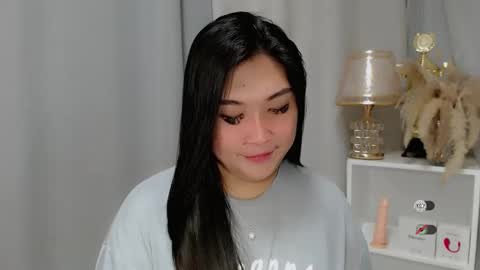CLAIRE online show from 05-20-26, 04:51