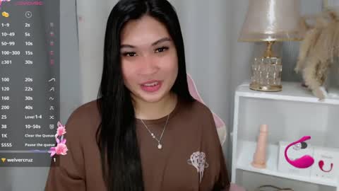 Snapshot of claire_wntr chatting on 06-21-26, 07:00 CLAIRE online show from 06-21-26, 07:00
