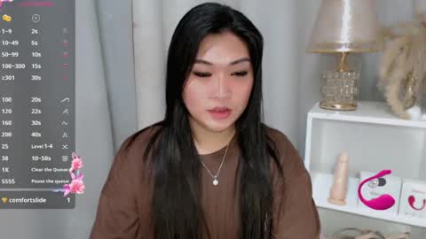 Snapshot of claire_wntr chatting on 07-09-26, 05:44 CLAIRE online show from 07-09-26, 05:44