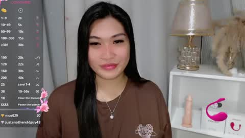 Snapshot of claire_wntr chatting on 07-10-26, 05:59 CLAIRE online show from 07-10-26, 05:59