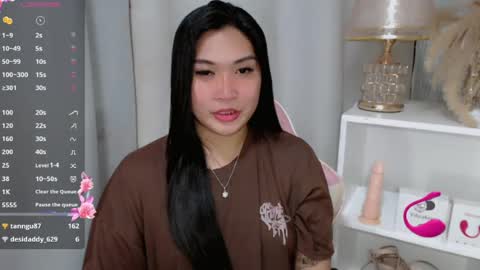 Snapshot of claire_wntr chatting on 07-17-26, 06:24 CLAIRE online show from 07-17-26, 06:24