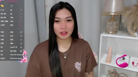 Snapshot of claire_wntr chatting on 07-18-26, 06:28 CLAIRE online show from 07-18-26, 06:28