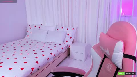 Snapshot of clairefaers chatting on 03-08-25, 09:28 Claire Faers online show from 03-08-25, 09:28