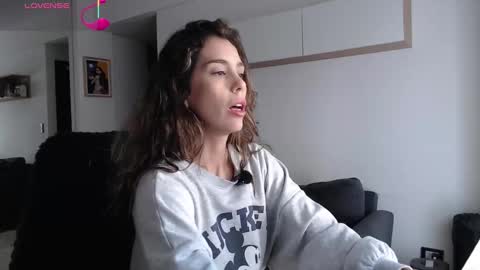 Snapshot of clairevarhol chatting on 10-08-25, 10:13 clairevarhol online show from 10-08-25, 10:13