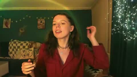 Snapshot of clancyosbourne chatting on 06-11-26, 07:01 Clancy online show from 06-11-26, 07:01