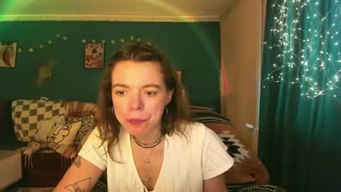 Snapshot of clancyosbourne chatting on 07-13-26, 05:16 Clancy online show from 07-13-26, 05:16
