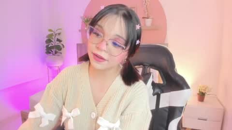 C L A R A online show from 06-07-26, 03:32