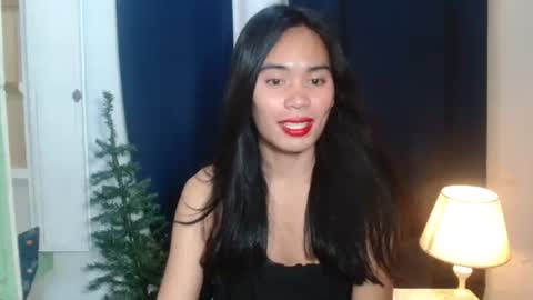 Snapshot of clara_marimar chatting on 10-12-25, 12:15 CLARA online show from 10-12-25, 12:15