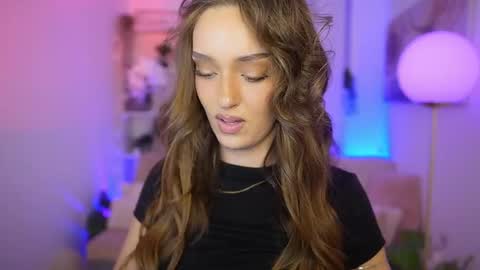 Snapshot of clara_smile chatting on 12-19-25, 07:54 Clara smile online show from 12-19-25, 07:54