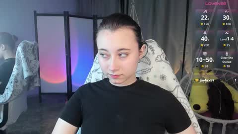 clarabenson online show from 09-30-25, 05:29