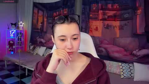 clarabenson online show from 12-14-25, 10:36