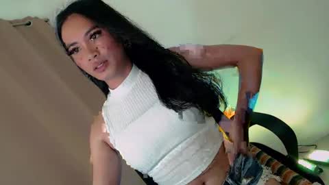 Snapshot of clarafuck chatting on 02-18-25, 08:27 clarafuck online show from 02-18-25, 08:27