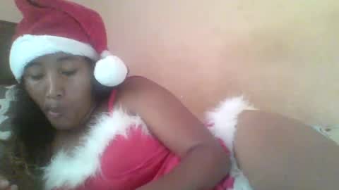 Clarah0123 online show from 11-09-25, 07:39