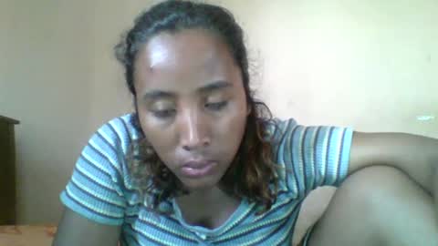 Clarah0123 online show from 11-28-25, 10:51