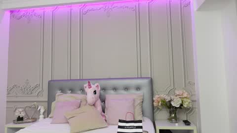 ClaraHazel online show from 01-09-25, 03:15