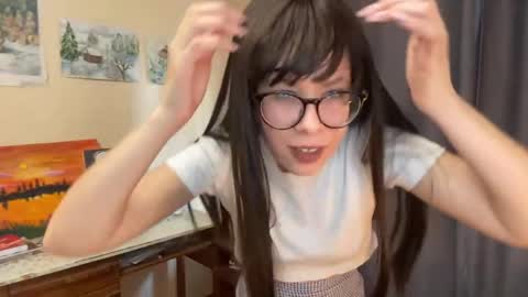 Selena online show from 04-22-26, 11:12