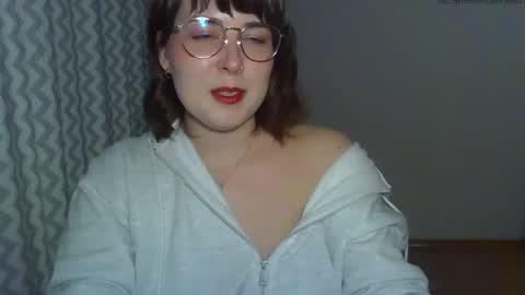 Clara online show from 04-20-26, 05:37