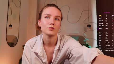 Snapshot of clare_ff chatting on 06-16-26, 01:58 Claire online show from 06-16-26, 01:58