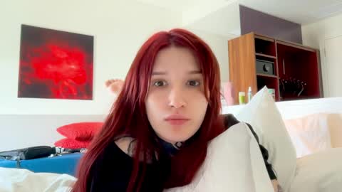 Sophie online show from 04-04-26, 04:11