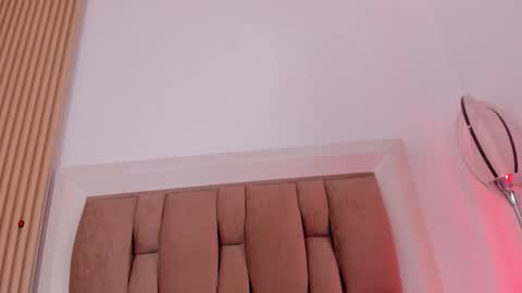 Snapshot of clarisse28 chatting on 02-09-26, 07:51 Mistress Clarisse online show from 02-09-26, 07:51