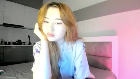 Yumi online show from 10-06-25, 02:53