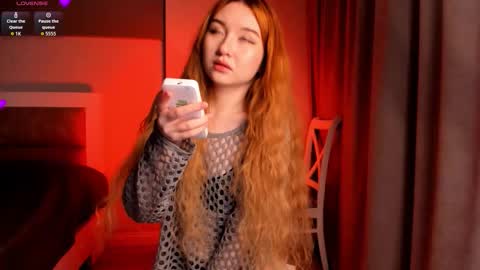 Yumi online show from 10-19-25, 02:56