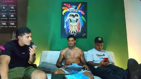 Snapshot of clark__ken chatting on 10-23-25, 04:23 Juanpaindependent model online show from 10-23-25, 04:23