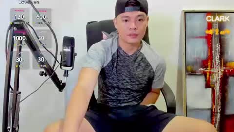 Clark online show from 06-11-26, 12:32
