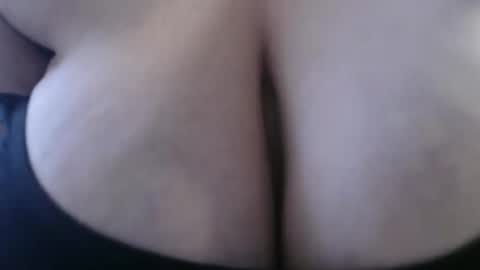 Snapshot of classicmrsb chatting on 03-12-26, 02:56 classicmrsb online show from 03-12-26, 02:56