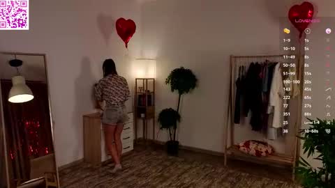 Snapshot of claudinedates chatting on 03-02-26, 01:08 Lei your Angel online show from 03-02-26, 01:08