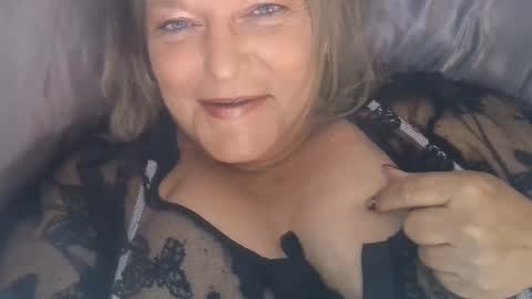 Snapshot of claudineddd chatting on 12-13-24, 12:20 ClaudineDDD online show from 12-13-24, 12:20