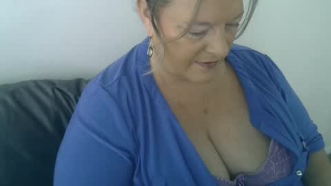 Snapshot of claudineddd chatting on 01-23-25, 06:35 ClaudineDDD online show from 01-23-25, 06:35