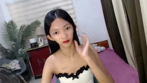 Snapshot of claxy_kimslut chatting on 12-22-25, 07:33 KIM online show from 12-22-25, 07:33
