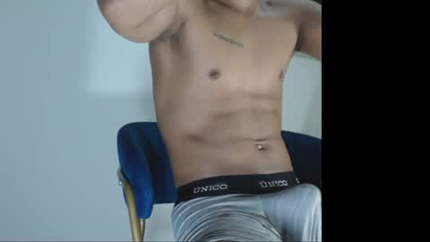 Snapshot of cleiver_ chatting on 08-04-26, 06:10 cleiver online show from 08-04-26, 06:10