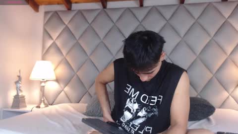 clement_reyes online show from 10-04-25, 01:09