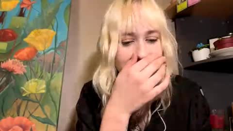 Snapshot of clementinehollner chatting on 10-09-25, 05:55 Jenny online show from 10-09-25, 05:55