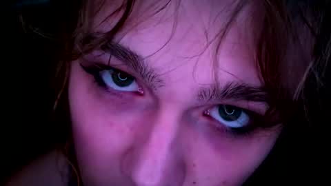 clemie32677 online show from 12-04-25, 03:38