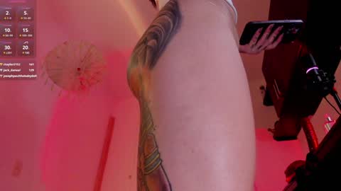 Snapshot of cleo_dblue chatting on 01-10-25, 08:18 online show from 01-10-25, 08:18