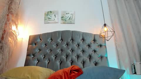 cleo online show from 10-27-25, 03:10