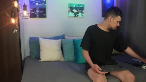 Snapshot of cleoanubis_ chatting on 03-17-26, 04:39 Girl Juliana and Federico online show from 03-17-26, 04:39