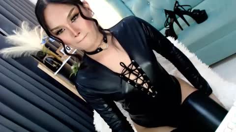 Cleo online show from 02-06-25, 04:10