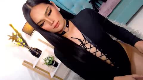 Cleo online show from 10-21-25, 10:54