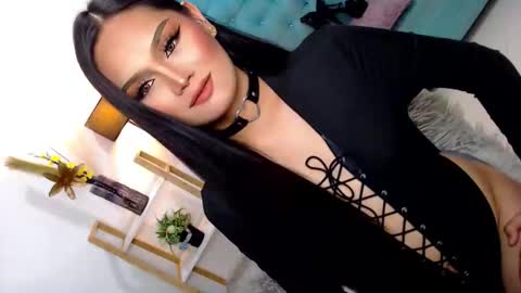 Cleo online show from 12-17-25, 06:36