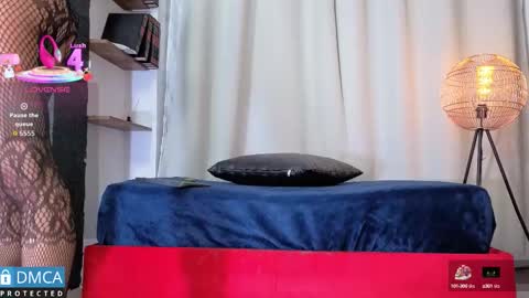 Snapshot of clhoee_ chatting on 10-06-25, 03:15 Clhoe online show from 10-06-25, 03:15